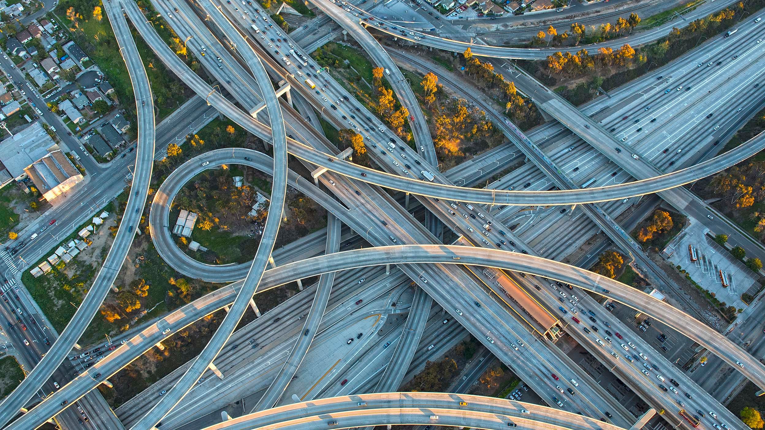 roads crossing over each other